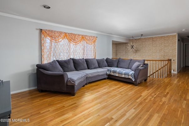 Interior, Living room, Pendant Lights, Stone Walls, Wood Texture Flooring
