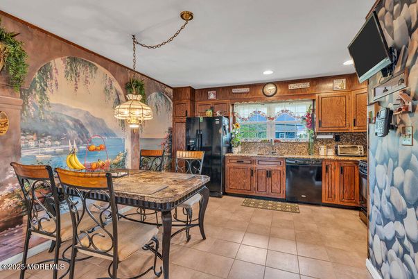 Dining room, Interior, Kitchen, Pendant Lights, Recessed Lighting