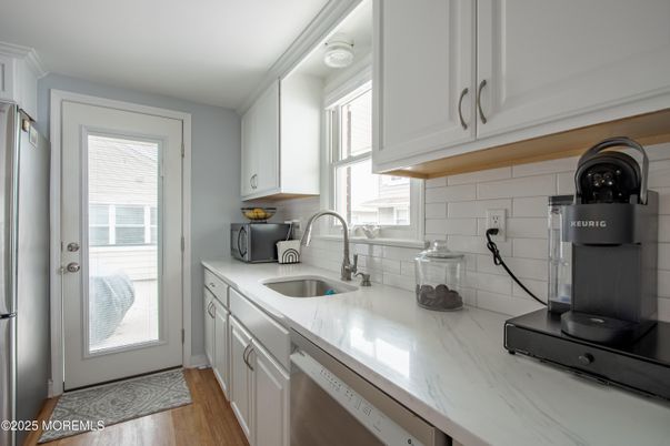 Interior, Kitchen, Stainless Steel Appliances, Wood Texture Flooring