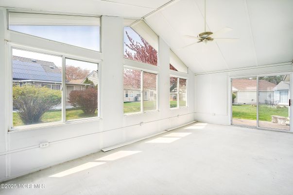 Empty room, Interior, Sun Room