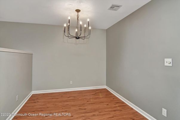 Chandelier, Empty room, Interior, Wood Texture Flooring