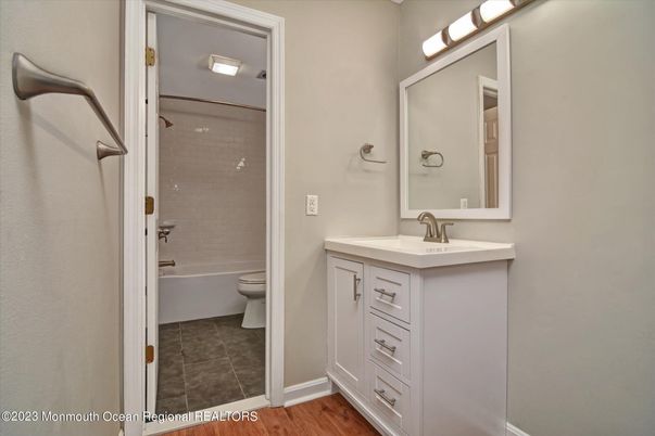 Bathroom, Dual Sink Vanities, Interior, Wood Texture Flooring
