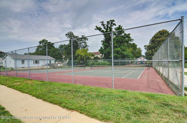 Exterior, Tennis Courts