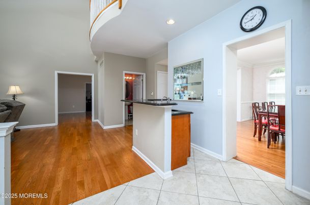 Dining room, Interior, Kitchen, Recessed Lighting, Wood Texture Flooring