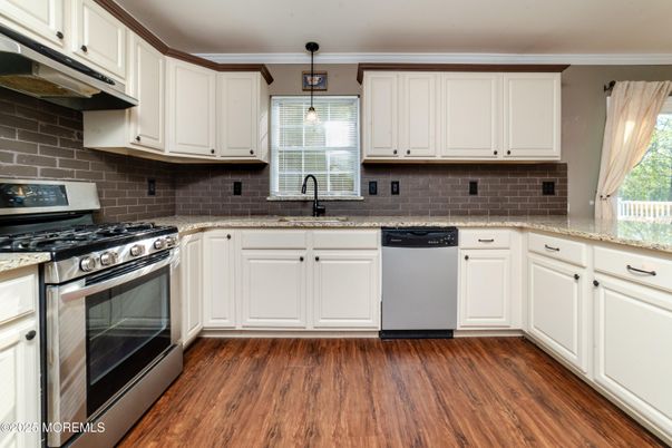 Interior, Kitchen, Pendant Lights, Stainless Steel Appliances, Wood Texture Flooring