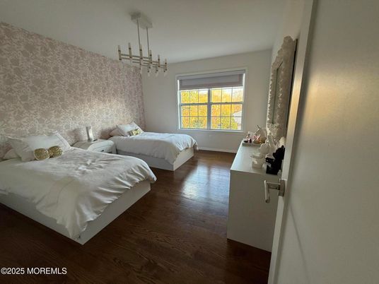 Bedroom, Interior, Pendant Lights, Wood Texture Flooring