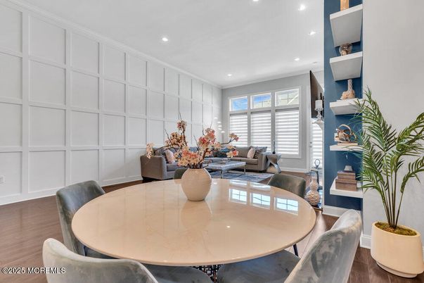 Dining room, Interior, Living room, Recessed Lighting, Wood Texture Flooring