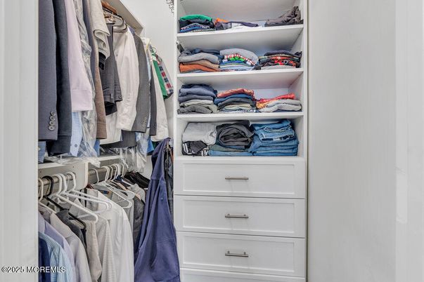 Interior, Walk-in Closets