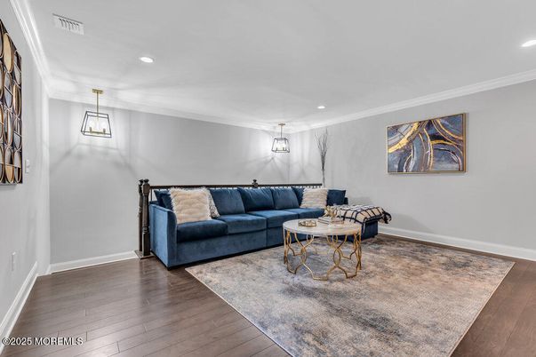 Interior, Living room, Pendant Lights, Recessed Lighting, Wood Texture Flooring