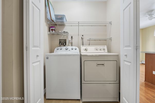 Interior, Utility Closets, Washer, Wood Texture Flooring