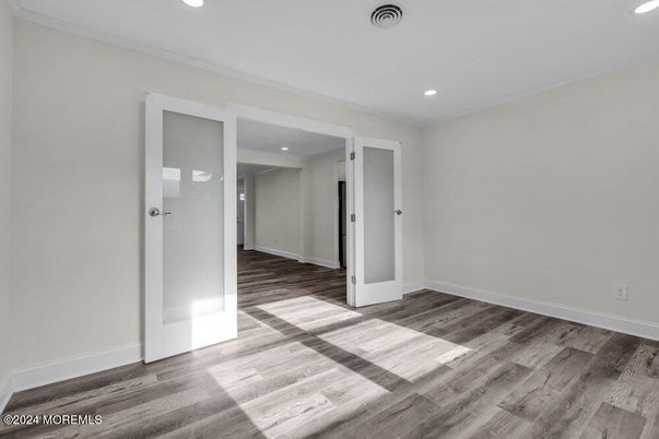 Empty room, Interior, Recessed Lighting, Wood Texture Flooring