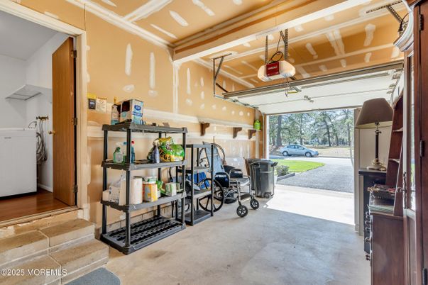 Garage, Interior