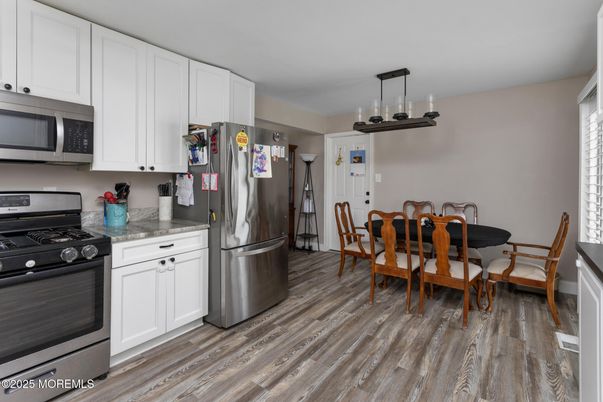 Dining room, Interior, Kitchen, Pendant Lights, Wood Texture Flooring