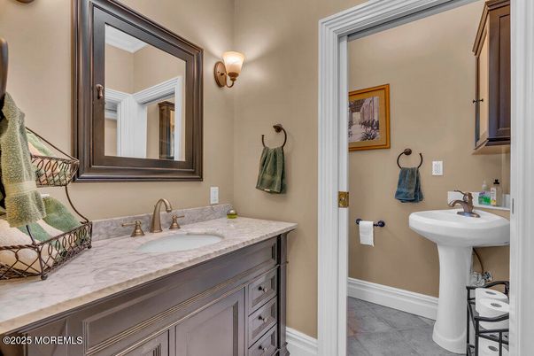Bathroom, Dual Sink Vanities, Interior