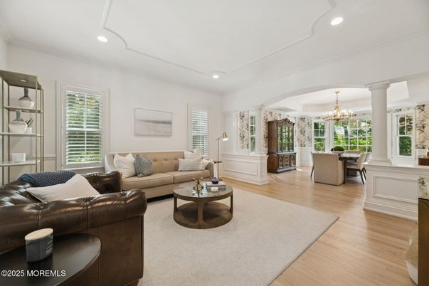 Chandelier, Dining room, Interior, Living room, Recessed Lighting, Wood Texture Flooring