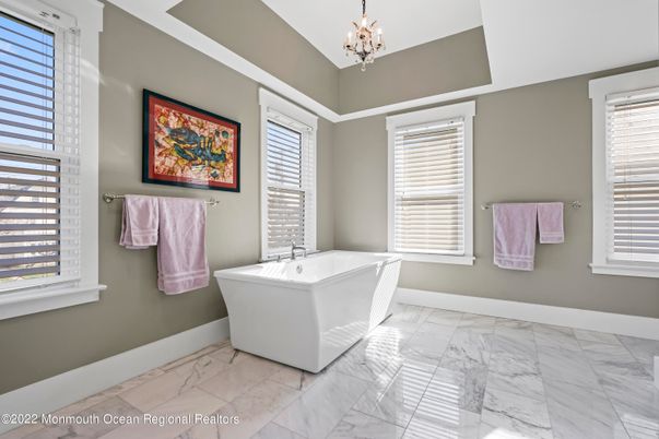 Bathroom, Free Standing Baths, Interior, Marble, Pendant Lights