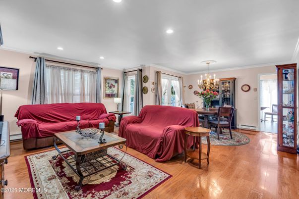 Chandelier, Dining room, Interior, Living room, Recessed Lighting, Wood Texture Flooring