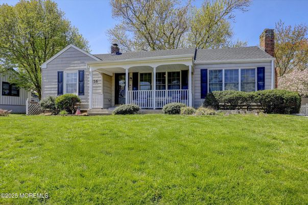 Backyard, Exterior, Facade, Ranch