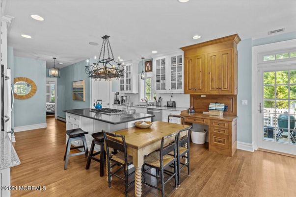Interior, Kitchen, Pendant Lights, Recessed Lighting, Wood Texture Flooring
