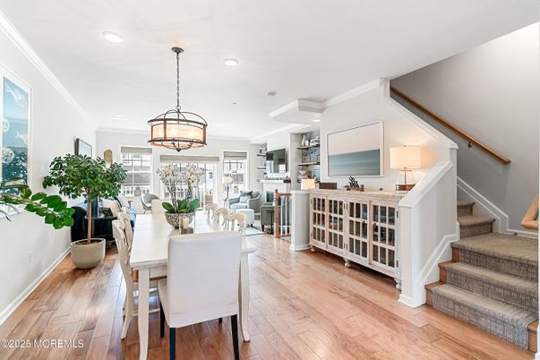 Dining room, Interior, Living room, Pendant Lights, Recessed Lighting, Wood Texture Flooring