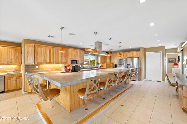 Interior, Kitchen, Pendant Lights, Recessed Lighting, Stainless Steel Appliances