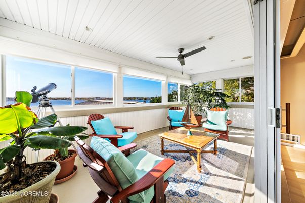 Interior, Living room, Sun Room, Water