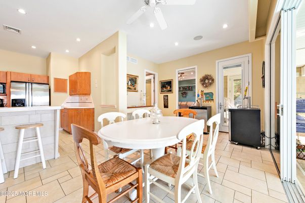 Dining room, Interior, Kitchen, Recessed Lighting, Stainless Steel Appliances