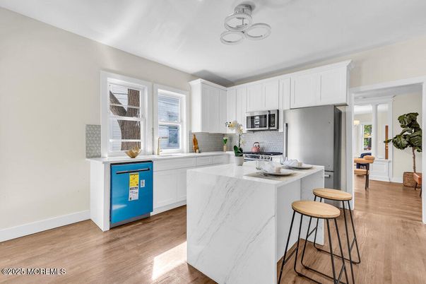 Interior, Kitchen, Wood Texture Flooring
