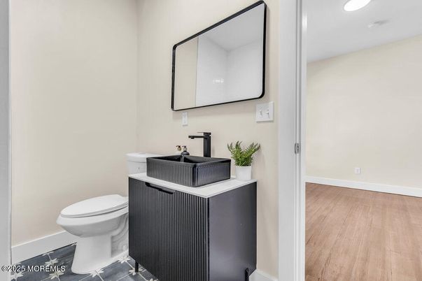 Bathroom, Interior, Recessed Lighting, Wood Texture Flooring