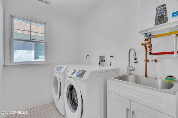 Interior, Washer