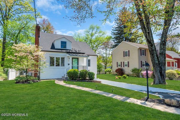 Backyard, Exterior, Facade, Cape Cod