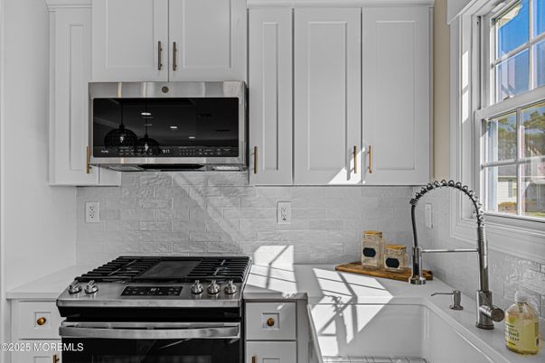 Interior, Kitchen, Stainless Steel Appliances