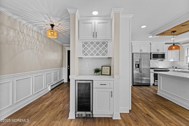Chandelier, Interior, Kitchen, Pendant Lights, Recessed Lighting, Stainless Steel Appliances, Wood Texture Flooring