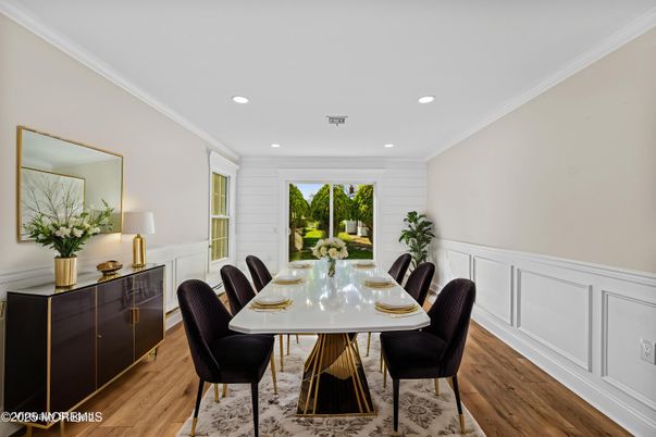 Dining room, Interior, Recessed Lighting, Wood Texture Flooring