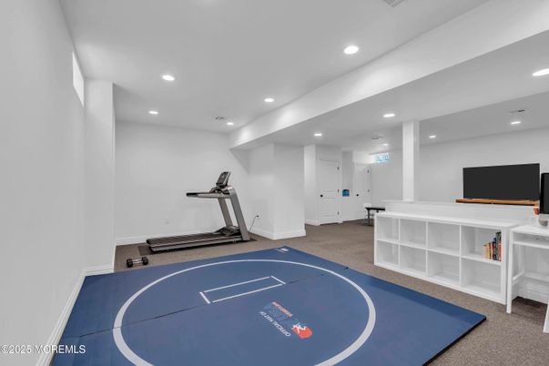 Fitness Equipment, Interior, Recessed Lighting