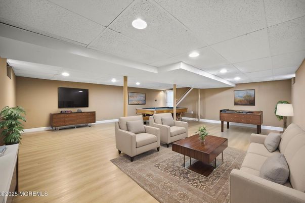 Billiard Table, Game Room, Interior, Living room, Recessed Lighting, Wood Texture Flooring