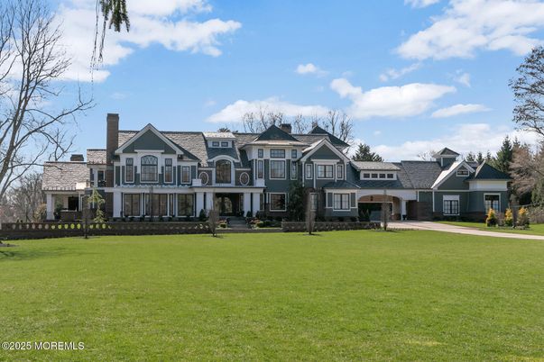 Backyard, Exterior, Facade, Queen Anne Victorian
