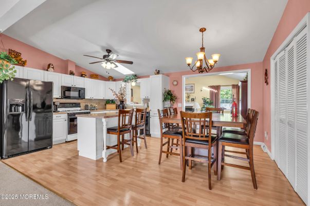 Chandelier, Dining room, Interior, Kitchen, Wood Texture Flooring