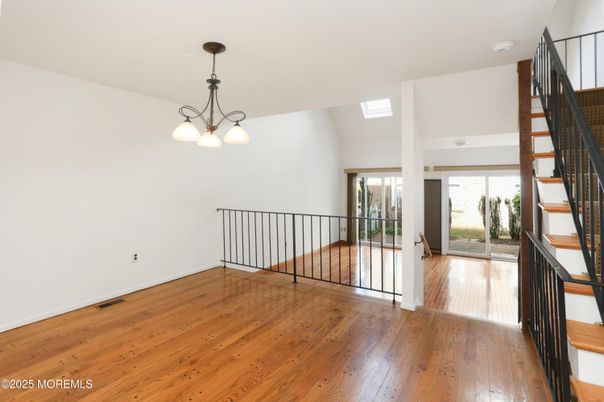 Empty room, Interior, Pendant Lights, Wood Texture Flooring