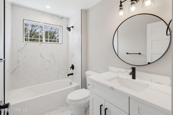 Bathroom, Interior, Marble, Marble Walls, Recessed Lighting