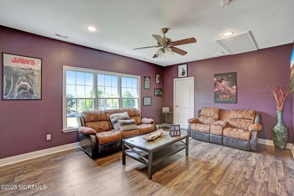 Interior, Living room, Recessed Lighting, Wood Texture Flooring