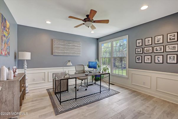 Home Office, Interior, Recessed Lighting, Wood Texture Flooring