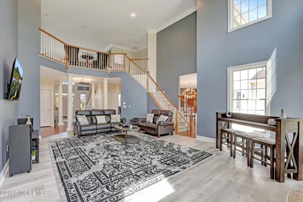 Chandelier, Dining room, Interior, Living room, Recessed Lighting, Wood Texture Flooring