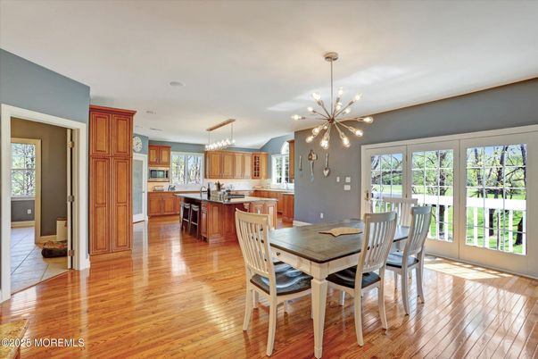 Chandelier, Dining room, Interior, Kitchen, Pendant Lights, Recessed Lighting, Wood Texture Flooring