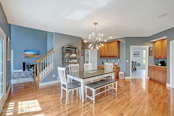 Dining room, Interior, Kitchen, Pendant Lights, Recessed Lighting, Wood Texture Flooring