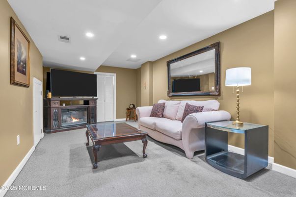 Fireplace, Interior, Living room, Recessed Lighting