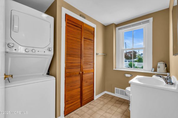 Interior, Utility Closets, Washer