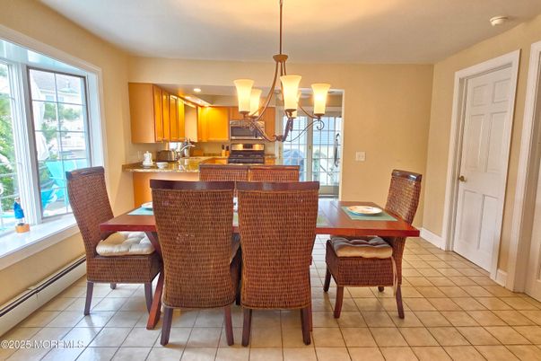Chandelier, Dining room, Interior, Kitchen, Recessed Lighting