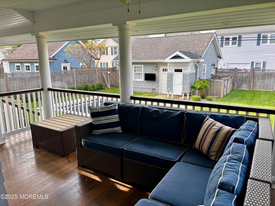 Exterior, Wood Texture Flooring
