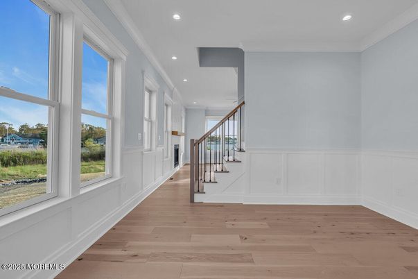 Interior, Recessed Lighting, Wood Texture Flooring